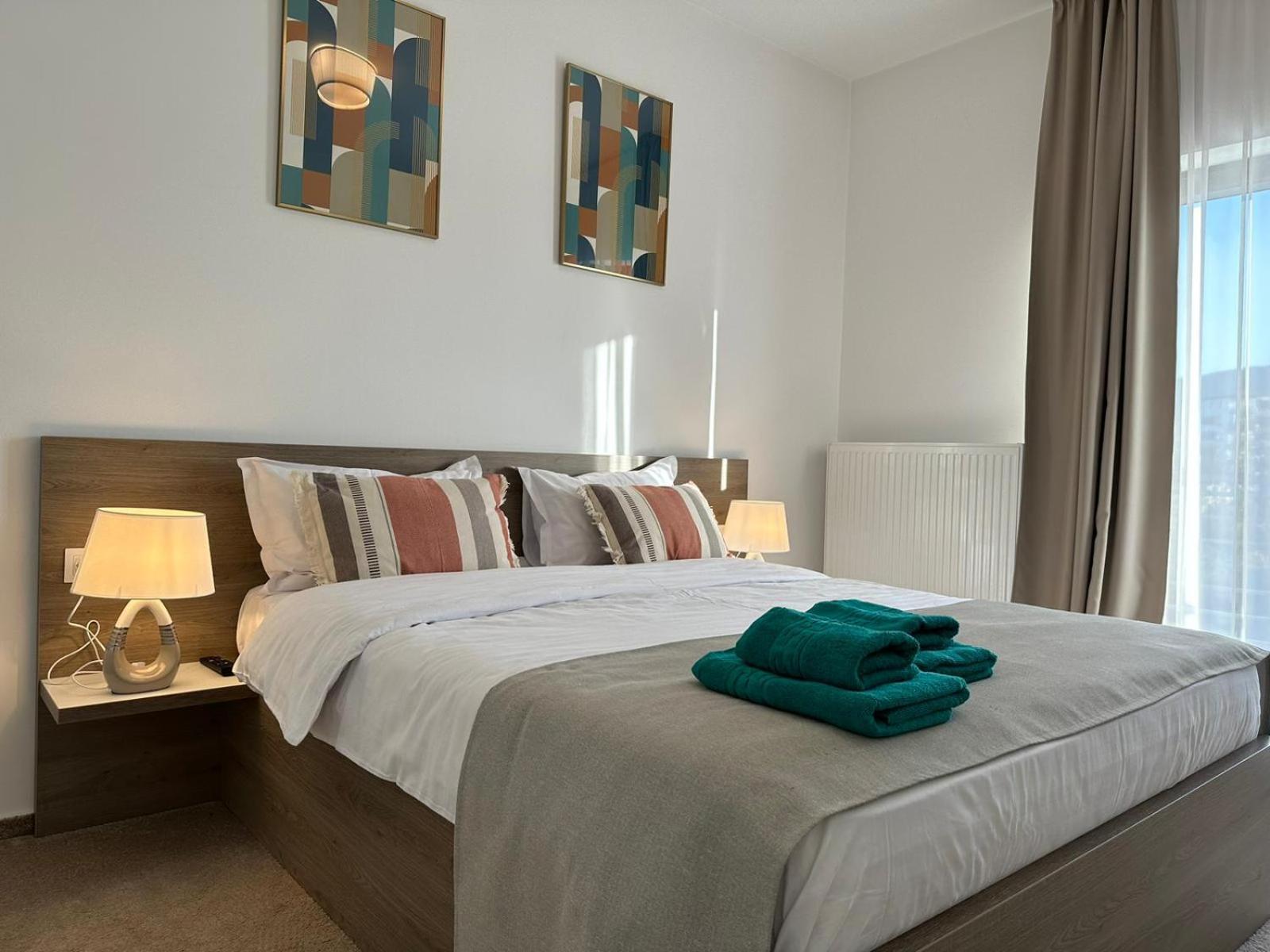 Luxury Glam Apartments & Studios Near Coresi Mall Braşov Eksteriør billede