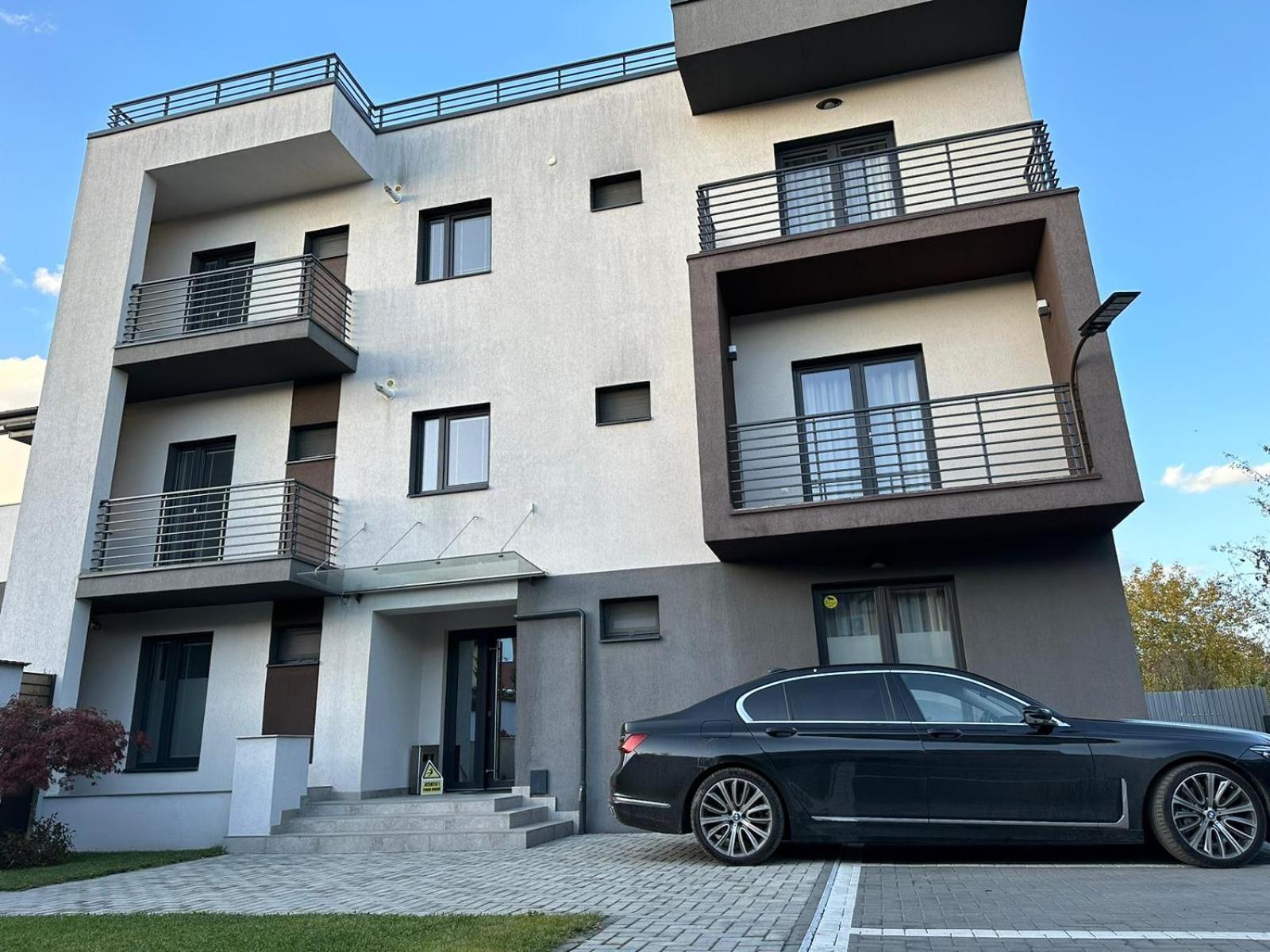 Luxury Glam Apartments & Studios Near Coresi Mall Braşov Eksteriør billede